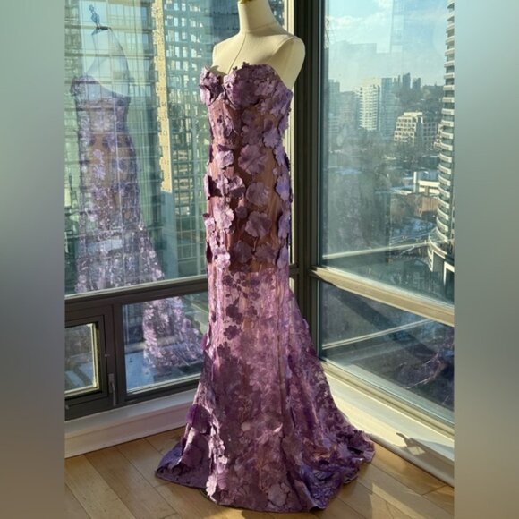 🆕 BRONX & BANCO 🧿 NWOT Jasmine Floral-Appliqued Gown, Lilac - Sz M US 6 - Picture 3 of 16
